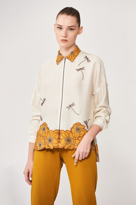 Shahin Mannan, Embroidered Dragonfly, Boxy Shirt, Cute Casual Dresses, Cord Set, Shirt Embroidery, Embroidery Fashion, Cut Work, Work Shirts