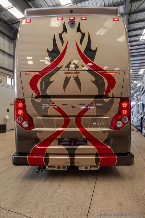 Bus Painting Design, Bus Colour, Bus Painting, Bus Conversion For Sale, Prevost Bus, Prevost Coach, Bus Motorhome, Marathon Coach, Rockwall Texas