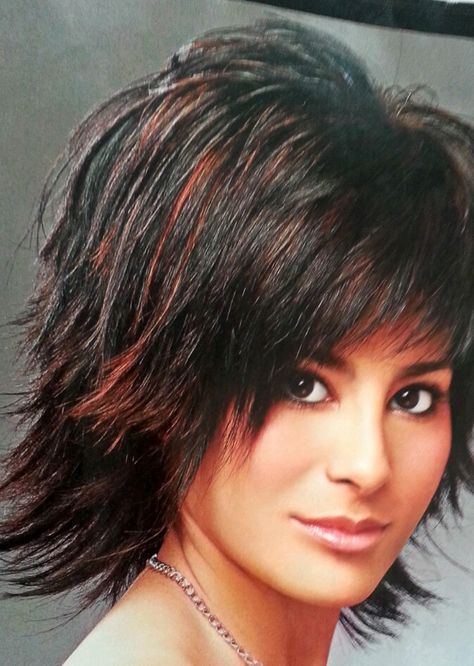 Shag Hairstyles Medium, Choppy Shag Hairstyles Medium, Medium Shaggy Haircuts, Medium Shag Hairstyles, Medium Shaggy Hairstyles, Shaggy Hairstyles, Wedge Haircut, Dunner Wordend Haar, Medium Shag Haircuts