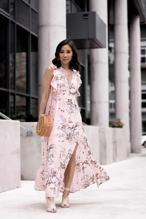 From casual to special occasion, find out where to find affordable dresses for your next special event Summer Maxi Dress Floral, Floral Maxi Dresses, Summer Dresses Online, Pink Floral Maxi Dress, Toronto Fashion, Summer Street, Street Style Summer, Brunch Outfit, Floral Maxi