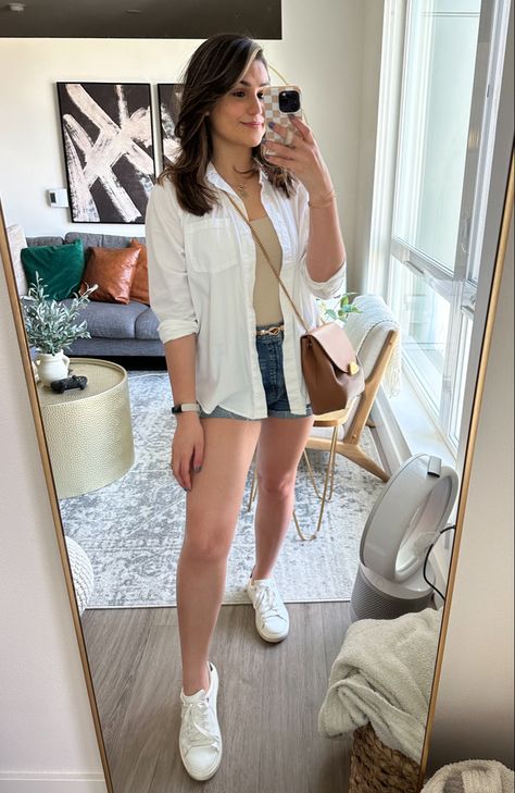 Woman mirror selfie, oversized white button down, neutrals for Summer Summer Outfits White Sneakers, Casual Shorts Outfit With Sneakers, White Sneakers Outfit Summer Casual, White Sneakers Outfit Summer, Fashion White Sneakers, Casual Shorts Outfit, Sneakers Outfit Summer, White Sneakers Outfit, Jean Short Outfits