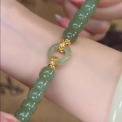 High-end Bracelet – Deegnt Jade Accessories, Afro Jewelry, Green Stone Bracelet, Dope Jewelry Accessories, Ankle Bracelets Diy, Lock Jewelry, Fancy Jewellery Designs, Hetian Jade, Casual Jewelry