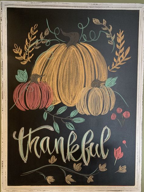 Thanksgiving Chalkboards Ideas, Chalk Art Thanksgiving, Chalkboard Art Thanksgiving, Thanksgiving Blackboard Ideas, Chalkboard Thanksgiving Ideas, Cute Fall Chalkboard Ideas, Fall Chalkboard Art Diy, November Chalkboard Art Calendar, November Chalkboard Art