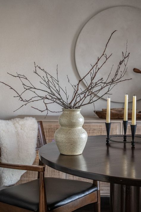 Dried Branch Stems – Casa Refined Shop Dark Vases Decor, Branches Christmas Decor, Vase With Sticks, Crock Decor, Dried Decor, Colour Room, Branch Centerpieces Wedding, Branch Centerpieces, Vase With Branches