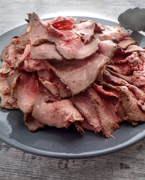 Low Sodium Deli-Style Roast Beef - Tasty, Healthy Heart Recipes Vegan Roast Beef, Roast Beef Crock Pot, Vegan Pastrami, Deli Style Roast Beef, Healthy Heart Recipes, Beef Crock Pot, Deli Meat Recipes, Vegan Ham, Low Sodium Recipes Heart