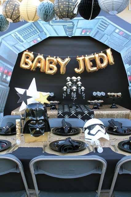 Star Wars Baby Shower Ideas, Star Wars Baby Shower Decorations, Star Wars Party Decorations, Decoracion Star Wars, Baby Jedi, Star Wars Baby Shower, Fiesta Shower, Star Wars Theme Party, Baby Shower Party Themes