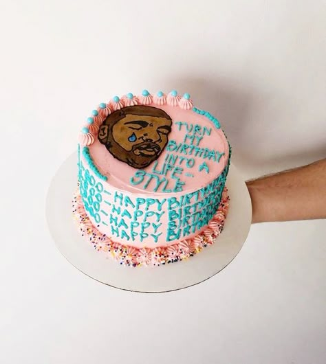 Drake on Cake... TURN YOUR BIRTHDAY INTO A LIFESTYLE You’re 20 Cake, Go Shawty Its Your Birthday Cake, Cake For Best Friend, Drake Happy Birthday, Drake Birthday Cake, Drake Party, Drake Birthday, Turning 22, Drake Cake