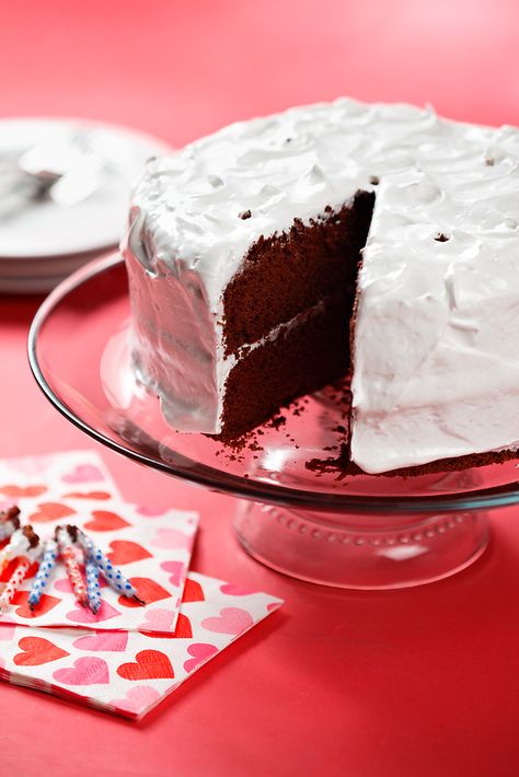 Gluten Free Chocolate Chiffon Cake with Seven Minute Icing Seven Minute Icing, Texas Sheet Cake Cookies, Chocolate Chiffon Cake, Tuxedo Cake, Fluffy Frosting, Mug Cake Microwave, Devils Food Cake, Devils Food, Moroccan Food