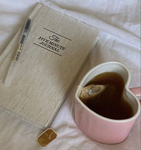 Anastasia Allen, 5 Minutes Journal, Healthy Girl, Lana Del Ray, Journal Aesthetic, A Cup Of Coffee, What’s Going On, Gratitude Journal, Cup Of Tea