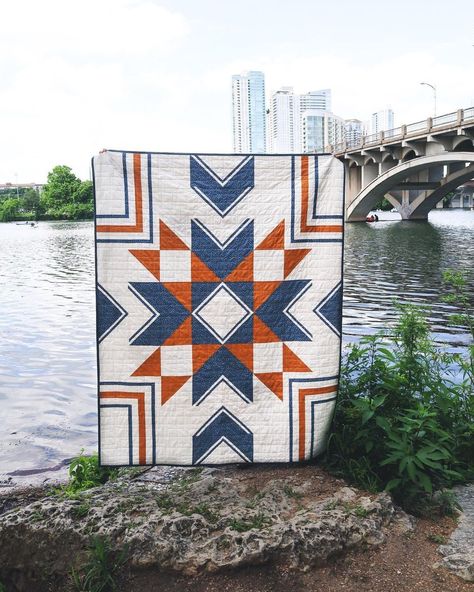 Hanging Baby Crib, American Quilts Patterns, Aztec Quilt, Southwestern Quilts, Quilted Bag Patterns, Southwest Quilts, Native American Quilt, Star Quilt Pattern, Barn Quilt Designs