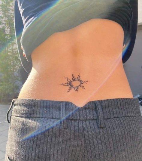 Tattoo Best Friends, Neck Tattoo Women, Simple Cat Tattoo, Best Friends Tattoo, Tattoo Couples, Tattoo Back Tattoo, Tattoo Ideas Minimalist, Back Henna, Tattoo Sonne