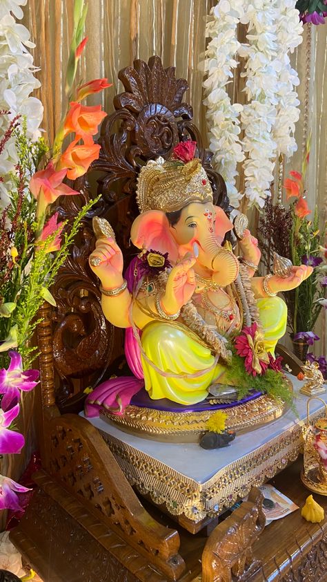 Ganpati Bappa At Home Snap, Ganpati At Home Snap, Ganpati Bappa Snapchat Story, Ganpati Snapchat Story, Ganesh Chaturthi Snap, Ganpati Bappa Snap, Ganpati Snap, Ganpati Bappa Aesthetic, Ganpati Aesthetic