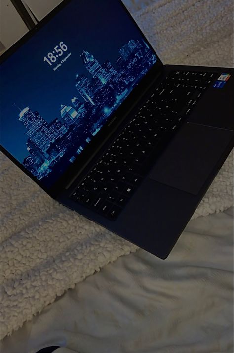 samsung galaxy book2 laptop aesthetic Samsung US Samsung Home 2024 Vision Board Notebook, Laptop And Phone Aesthetic, Samsung Galaxy Laptop, Notebook Vision Board, Nootbook Samsung, Samsung Laptop Aesthetic, Notebook Samsung Aesthetic, Lenovo Laptop Aesthetic, Samsung Galaxy Aesthetic