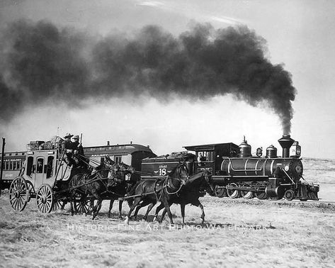 WESTERN STAGECOACH LOCOMOTIVE VINTAGE PHOTO COWBOYS HORSES WILD WEST #20785 Old Western Photos, Western Stagecoach, Western Train, Old West Photos, Western Frontier, Western Photo, Western Town, Railroad History, American Frontier