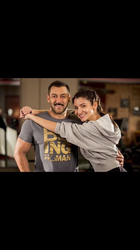 Oh fresh! Anushka Sharma will star opposite Salman Khan in "Sultan" Sultan Movie, Sultan Salman Khan, Anushka Sharma Virat Kohli, Bollywood Couples, Aamir Khan, Anushka Sharma, Bollywood Movie, Movie Releases, Salman Khan