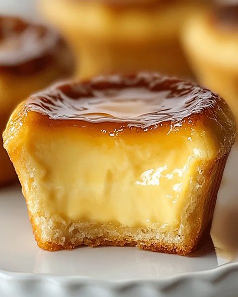 Velvety Caramel Flan Muffins – Creamy and Delicious Treats Flan Cupcakes, Caramel Flan, Custard Desserts, Flan Recipe, Individual Desserts, Classic Desserts, Delicious Treats, Breakfast For Dinner, Easy Food To Make