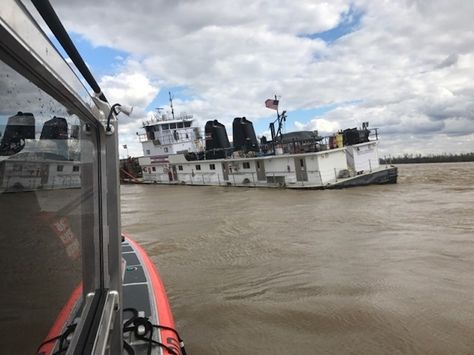 Towing Vessel Pinned to Dam and Taking on Water on Ohio River River Rat, Tow Boat, Sailing Adventures, Ohio River, Shipwreck, Coast Guard, Mississippi, Ohio, Sailing