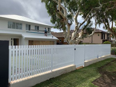 White Wooden Fence Ideas, Front Fence Ideas Australia, White Wood Fence, Hamptons Fence, White Fencing, Front Fences, White Garden Fence, House Purchase, Side Gate