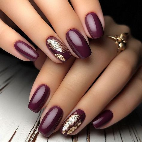 Plum Gel Nails Ideas, Fig Colored Nails, Chrome Accent Nail Ideas, Plum Nails With Design Fall, Burgundy Dip Nails, Plum And Gold Nails, Plum Color Nails, Plum Acrylic Nails, Deep Plum Nails