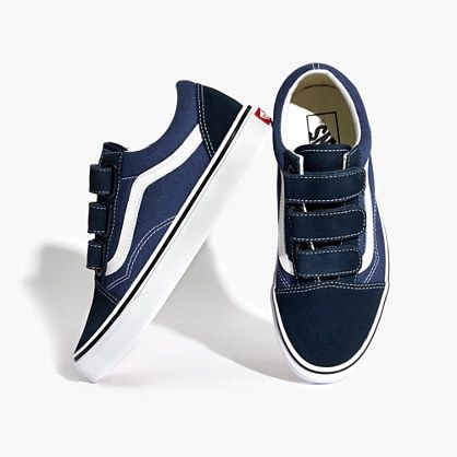 Vans via Madewell Velcro Vans, Vans Oldschool, Vans Navy, Tenis Vans, Vans Outfit, Velcro Shoes, Blue Vans, Velcro Sneakers, Sneakers Blue