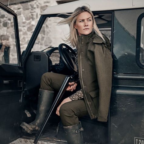 Seeland on Instagram: “Do you remember last year’s Fall season? There were restrictions on who and how many we could meet, and lots of us were isolated in our…” English Countryside Fashion, Game Shooting, Countryside Fashion, British Country Style, Horse Riding Boots, Walking Trousers, Country Attire, Waterproof Clothing, Tweed Trousers