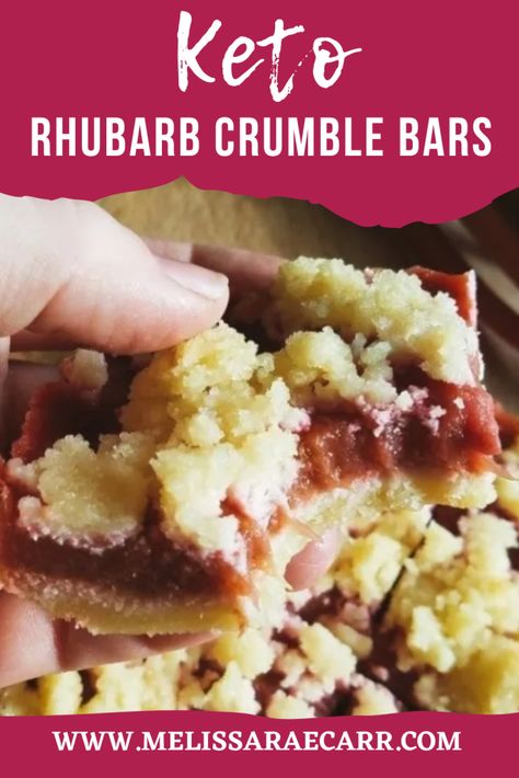 Keto Strawberry Rhubarb Crumble Bars (Gluten Free) Keto Raspberry, Fruity Dessert, Keto Holiday Recipes, Raspberry Crumble, Postre Keto, Simple Keto, Crumble Bars, Keto Friendly Desserts, Raspberry Sauce