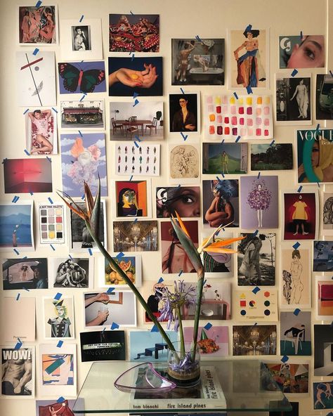 WILFRIDO RODRÍGUEZ on Instagram: “this entry-table-postcard-collage-wall is giving me design studio vibes and I love it 🥰” Wall Postcard Decor, Post Cards On Wall, Postcards On Wall, Postcard Wall Decor, Music Bedroom Decor, Band Room Ideas, Music Inspired Bedroom, Pop Bedroom, Marshall Major Iv