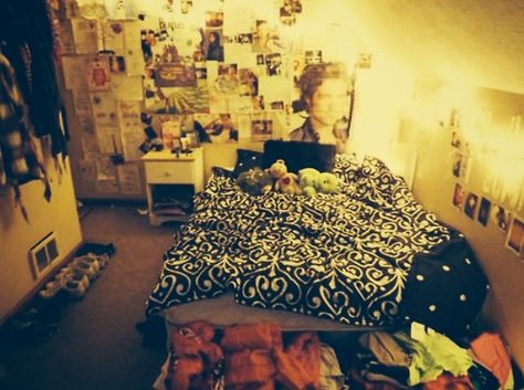 #tumblr #bedroom Teenage Girl Room Ideas, Indie Bedroom Ideas, Girl Room Ideas, Hipster Bedroom, Girls Room Diy, Indie Bedroom, Tumblr Bedroom, Tumblr Room, Teenage Girl Room