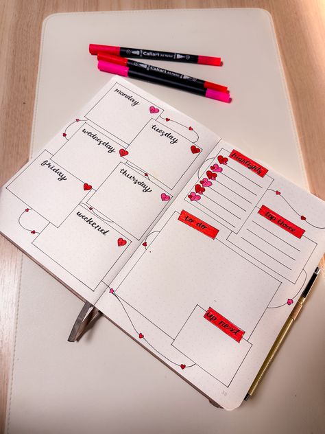 Bullet journal with heart-themed weekly journal for February Valentine’s theme. Bujo Calendar Weekly, Boxes Drawing, Bujo February, Valentine Journal, Journal February, February Hearts, Bullet Journal Work, February Bullet Journal, Bujo Weekly Spread