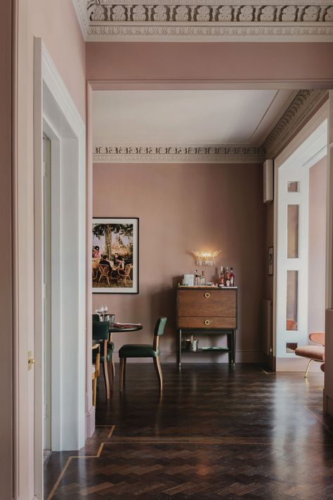 Redend Point, Half Painted Walls, Warm Paint Colors, Warm Bedroom, Dado Rail, Sherwin Williams Colors, Holland Park, Design Del Prodotto, Pink Room