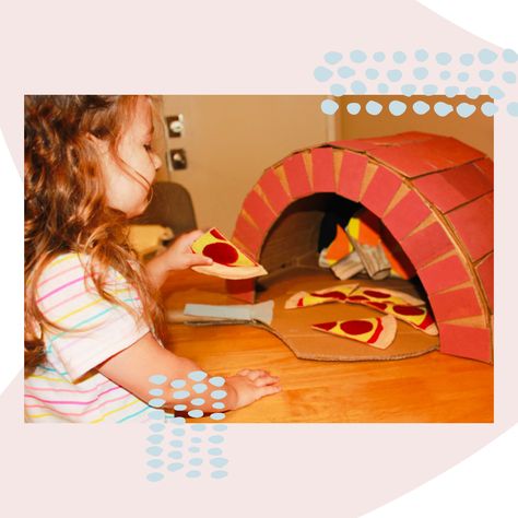 Mama Loves To... Craft a Felt Pizza & Cardboard Pizza Oven — MiLOWE Cardboard Pizza Oven, Play Food Diy, Diy Pretend Play, Felt Pizza, Jessica Anderson, Cardboard Diy, Cardboard Crafts Diy, Awesome Crafts, Pizza Day