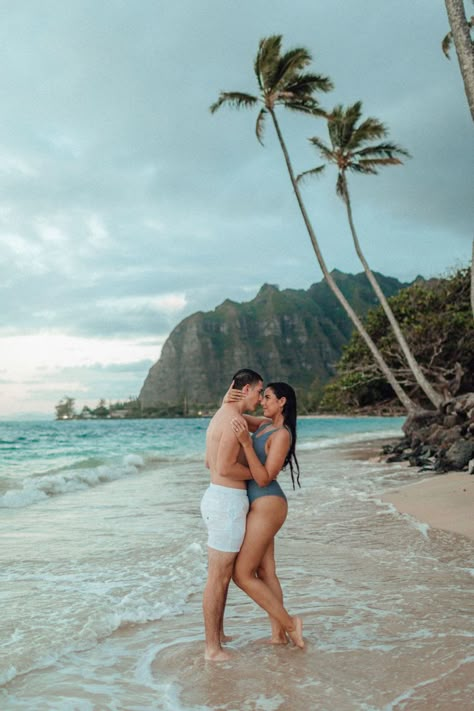 Honeymoon Pictures, Honeymoon Photos, Hawaii Photography, Beach Honeymoon, Hawaii Elopement, Hawaii Photographer, Romantic Beach, Beach Maternity, Couple Picture Poses