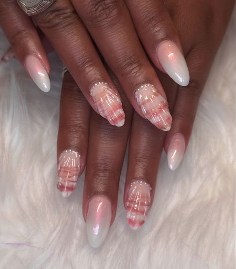 Seashells by the seashore 🐚 Base: Acrylic Nail Art Tier: Four • • • • #myrtlebeach #myrtlebeachsc #myrtlebeachnailsalon #myrtlebeachhair #myrtlebeachnails #843nails #843nailtech #ccunails #ccunailtech #conwaynails #conwaynailsalon #scnailtech #ncnails #ncnailtech #coastalcarolina Seashell Nails Design, Beach Theme Nails, Seashell Nails, Mermaid Nails, Myrtle Beach Sc, Acrylic Nail Art, Cute Acrylic Nails, Beach Hair, Nails Design