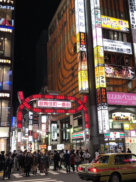 Red light disctric- Kabukicho, Tokyo - Japan, 2019. Kabukicho Tokyo, Japan Building, Japan Vibes, Japan Core, Kabukicho, Tokyo Drift, Tunnel Vision, Wallpaper Photos, Japan Aesthetic