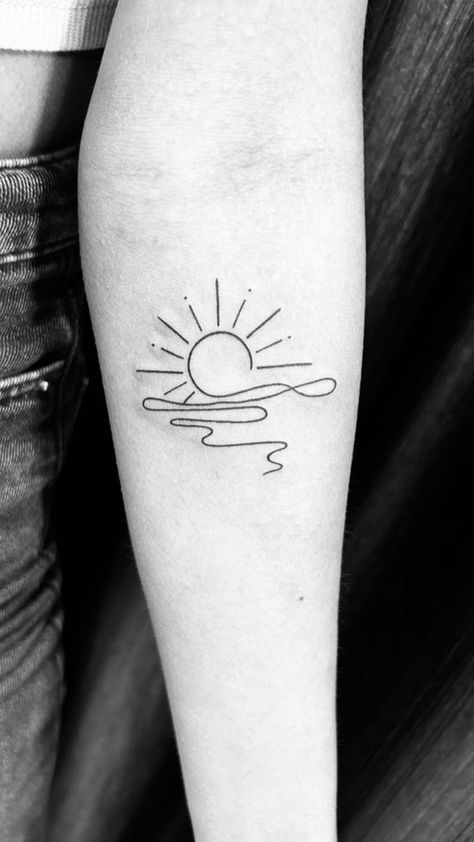 Sunset and Sea 🌊 Beach Sunrise Tattoo Ideas, Sunset Tattoos For Women, Lake Tattoo, Sunset Tattoo, Sunset Tattoos, Sea Tattoo, Pretty Tattoos For Women, Wrist Tattoos For Women, Sunset Sea