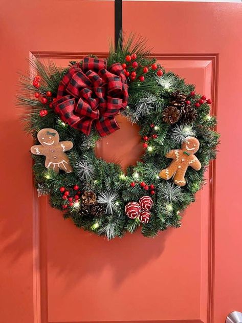 Gingerbreadman Wreath, Gingerbread Wreath Diy, Gingerbread Wreaths Christmas, Kids Wreath, Large Gingerbread Man, Gingerbread Man Wreath, Gingerbread Christmas Wreath, Christmas Reef, Gingerbread Wreath