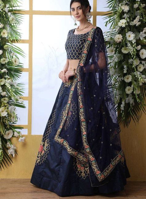 Navy Blue Lehenga, Simple Lehenga, Wedding Dress Outfit, Fashion Traditional, Lengha Choli, Blue Lehenga, Embroidered Lehenga, Indian Wedding Wear, Designer Lehenga