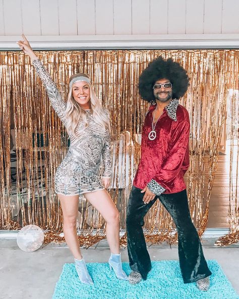 a l l i  g r o s s on Instagram: “getting groovy, baby 🕺🏼✨ ••••••••••••••••••••••••••••••••• a night at #studio54 celebrating @the.style.playlist 🎂🎈” Soul Train Party Outfit, Disco Dress Up, Motown Theme Party Outfit Women, Retro Night Outfit, Studio54 Outfit, Disco Date Party, Disco Style Outfits, 70 Disco Party Outfit Women, Disco Fever Outfit