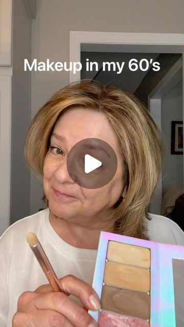 1060 Makeup, Make Up For Over 60's Older Women, Makeup After 60 Older Women, Aged Skin Makeup, Contour For Older Women, Make Up For Women Over 60, How To Apply Makeup Over 40, Makeup Looks For Older Women Over 40, People Doing Makeup