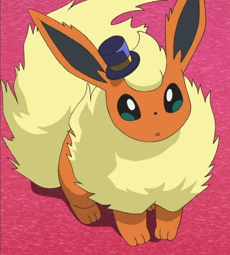 Cute Pokemon Pfp, Flareon Pokemon, Pokemon Flareon, Eevee Wallpaper, Pokemon Faces, Eevee Cute, Solgaleo Pokemon, Pokemon Eevee Evolutions, Instagram Cartoon