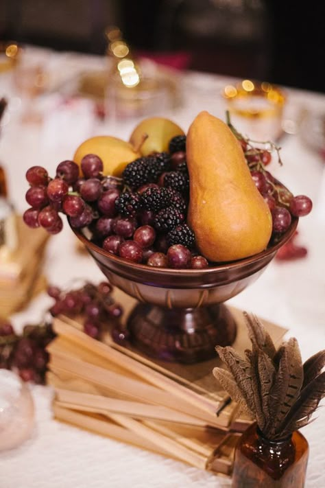 fruit centerpiece - photo by Tyler and Lindsey http://ruffledblog.com/wedding-inspiration-with-a-vintage-english-theme #weddingideas #centerpieces Fruit Bowl Wedding Centerpiece, Fruit Wedding Centerpieces Fall, Fruit Table Centerpieces, Dried Fruit Centerpiece, Fruit Table Scape, Wedding Centerpieces With Fruit, Christmas Fruit Decor, Fruit Centerpiece Ideas, Fruit Table Ideas Wedding