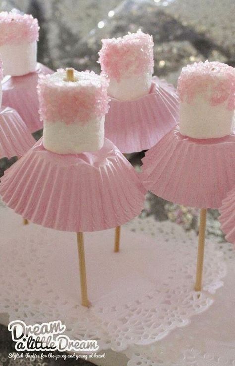 Birthday Snacks, Idee Babyshower, Ballet Birthday, Birthday Party Snacks, Ballerina Birthday Parties, Cloche Hats, Ballerina Birthday, Girl Baby Shower Decorations, Fiesta Baby Shower