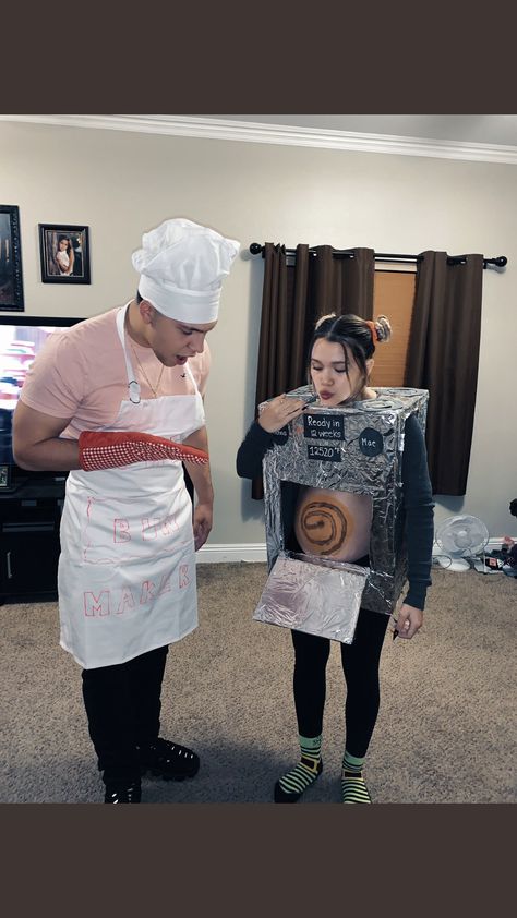 Funny Pregnant Costumes, Preggo Halloween Costume, Pregnant Costume Ideas Family, Couples Pregnant Halloween Costume Ideas, Halloween Costume Pregnant Couples, Funny Pregnancy Halloween Costumes, Pregnant Couples Costumes, Halloween Costumes For Pregnant Couples, Pregnancy Costumes Couples