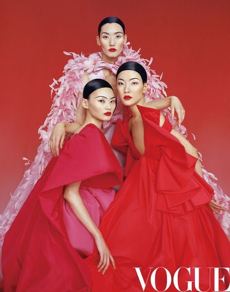 Du Juan, He Cong, Lina Zhang Vogue China 2020 Cover Fashion Editorial He Cong, Leslie Zhang, Editorial Vogue, Mother Outfit, Saul Leiter, Christmas Look, Alfred Stieglitz, Vogue China, Tim Walker