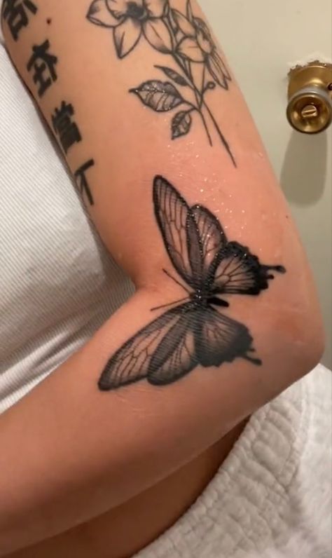 Different Types Of Butterfly Tattoos, Negative Space Butterfly Tattoo, Zebra Butterfly Tattoo, Butterfly Leg Sleeve Tattoo, Butterfly Elbow Tattoos For Women, Tato Minimal Hand, Tato Kecil Simple, Elbow Butterfly Tattoo, Inner Elbow Tattoos For Women