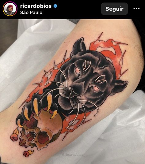 Traditional Tattoo Animals, Back Of Leg Tattoos, Black Panther Tattoo, Traditional Tattoo Flowers, Panther Tattoo, Koi Tattoo, Tatuaje A Color, Knee Tattoo, New School Tattoo