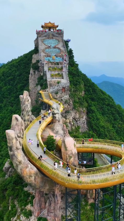 Xu | Hangzhou Ma Ling Tianguan Scenic Area has the world's largest Buddha's hand, which was built at a huge cost. The Buddha's hand is located… | Instagram Buddha's Hand, Hangzhou China, Top Of A Mountain, Au Pair, Sea Level, Hangzhou, On The Top, The Bridge, Worlds Largest