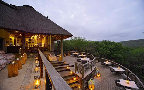 Africa Safari Photography, Africa Safari Lodge, Lodge Ideas, South Africa Safari, Forest Lodge, Outdoor Restaurant Design, Eco Lodges, Resort Architecture, Eco Lodge