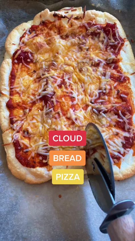 Healthy Recipes Tiktok Videos, Cloud Pizza, Cloud Bread Pizza, Beach Recipes, Cloud Bread, Cooked Food, Bread Pizza, Wifey Material, Healthy Pizza