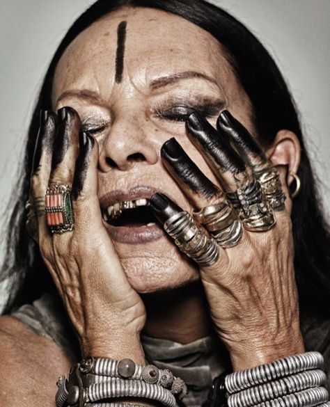 Lalamichmich Michelle Lamy, Michele Lamy, Yiqing Yin, Paul Poiret, Mario Sorrenti, Advanced Style, Mode Inspo, Rick Owens, Italian Charm Bracelet